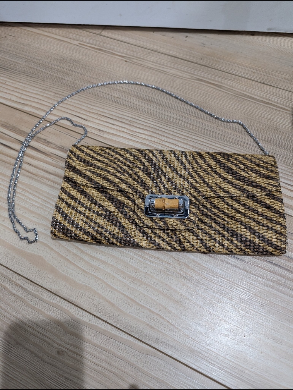 MMS Design Studio Tan & Brown Woven Chain-Clutch - Picture 2 of 9